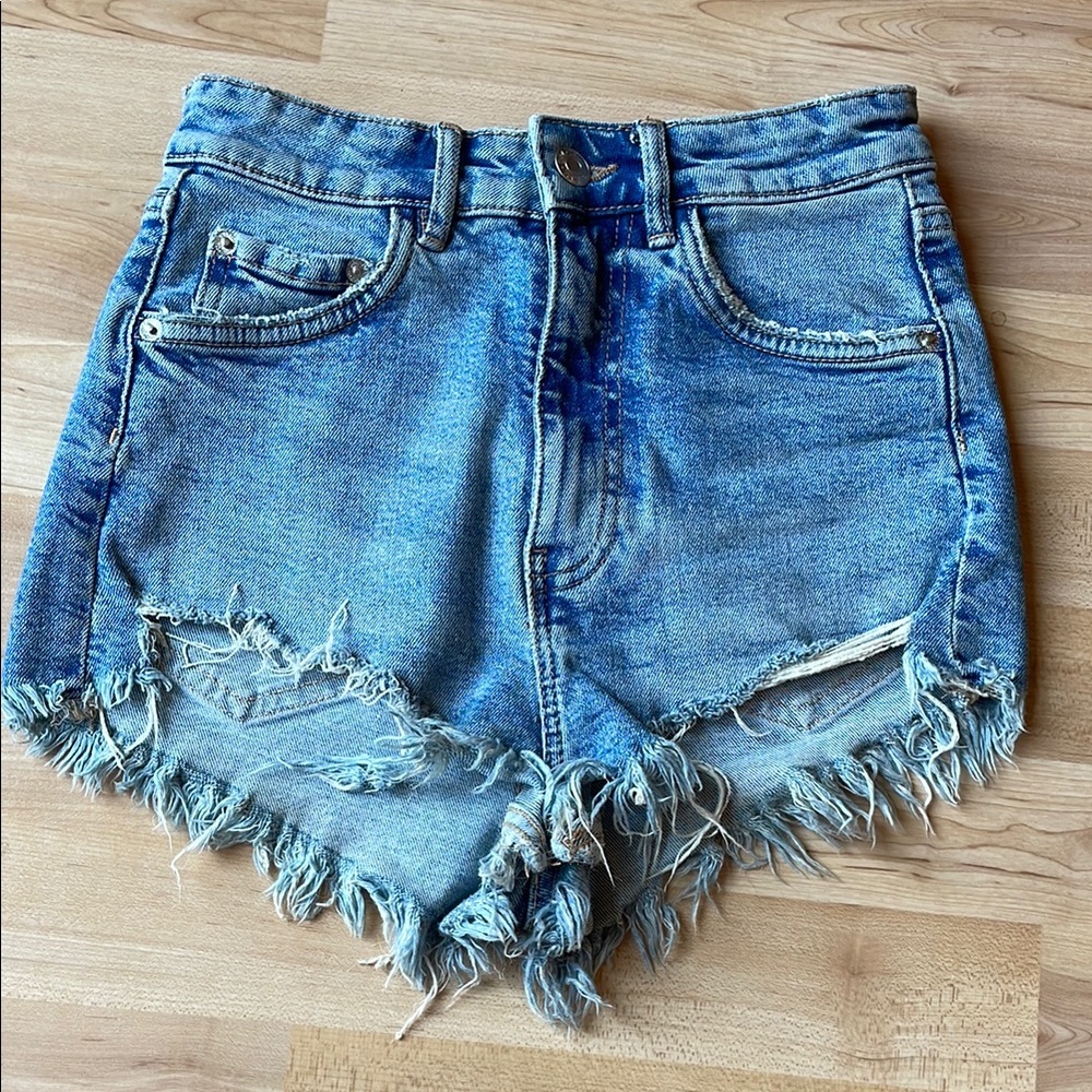 ZARA distressed denim shorts